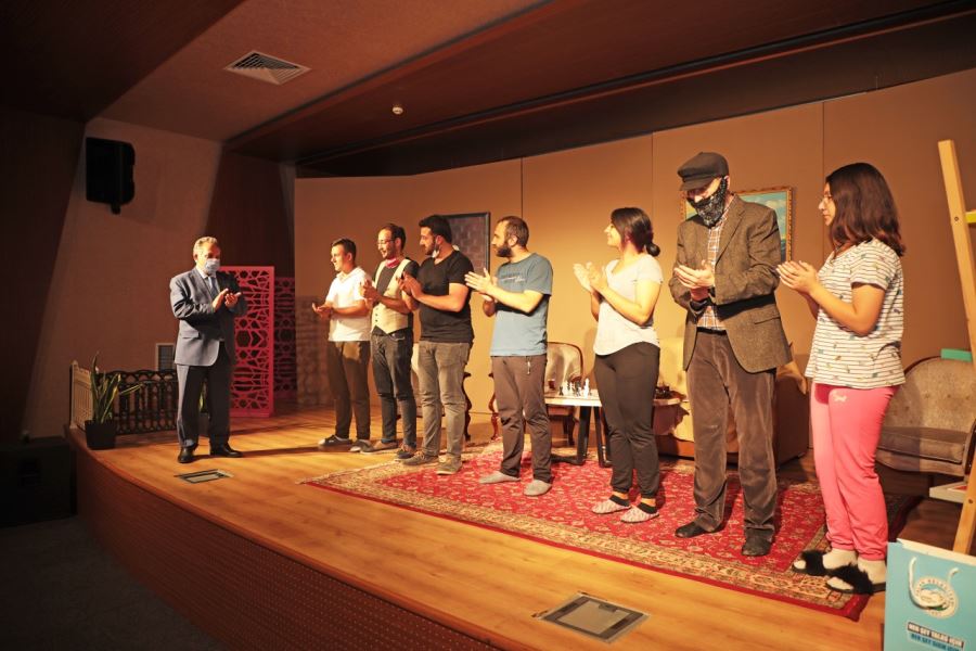 Kayseri’de ilk kez online tiyatro sahnelendi