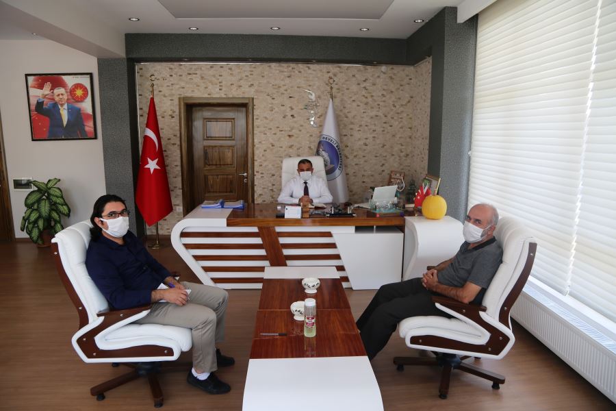Kayseri Üniversitesi hocalarından Başkan Mehmet Cabbar’a teşekkür ziyareti
