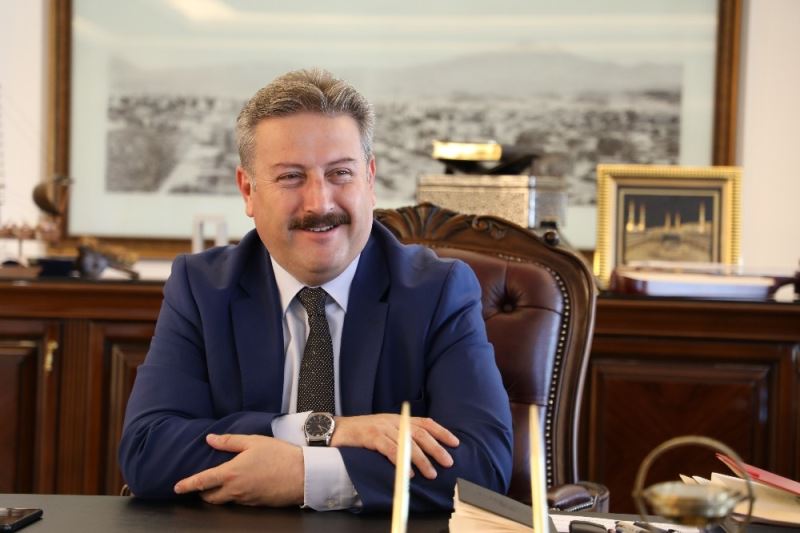 Başkan Palancıoğlu, Prof. Dr. Mustafa Soylak’ı tebrik etti
