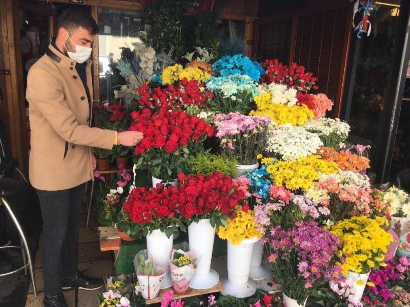 Korona virüs çiçekleri vurdu, Öğretmenler Günü’nde satışlar düştü
