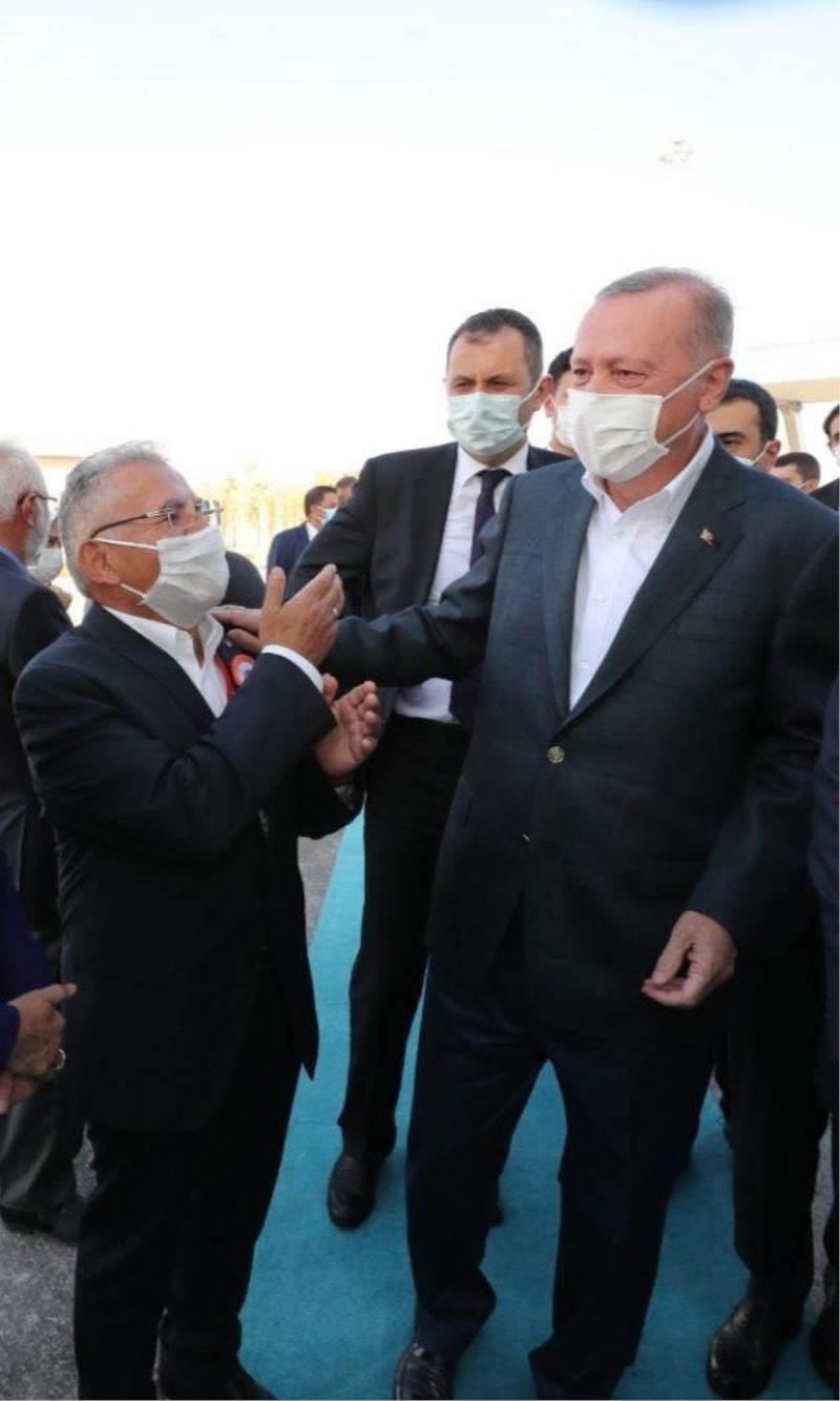 Başkan Büyükkılıç: “AK Parti, milletin iktidarı ve hizmetkârıdır”
