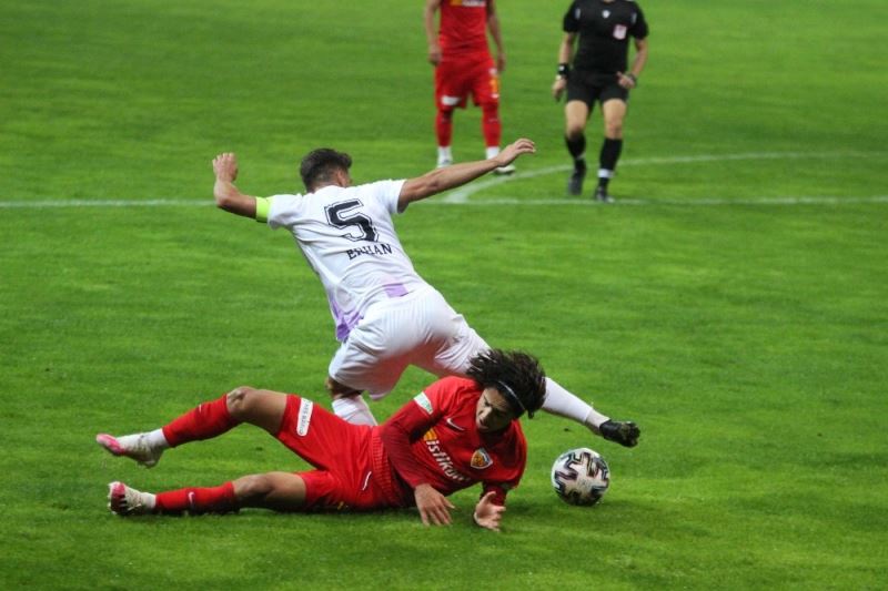 Ziraat Türkiye Kupası: H.K. Kayserispor: 5 - Yomraspor: 0
