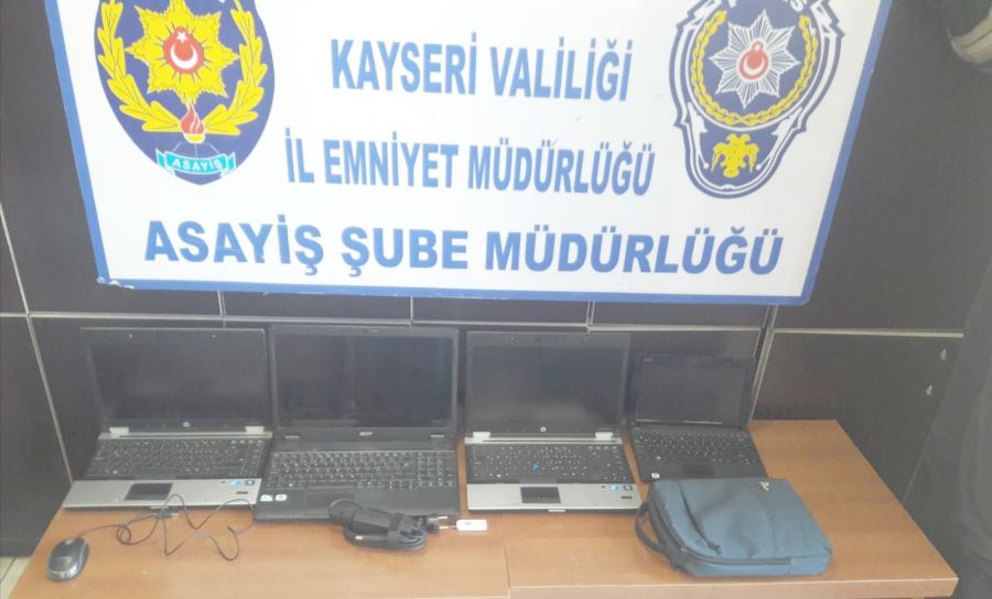 Okuldan bilgisayar çalan hırsızlar tutuklandı 