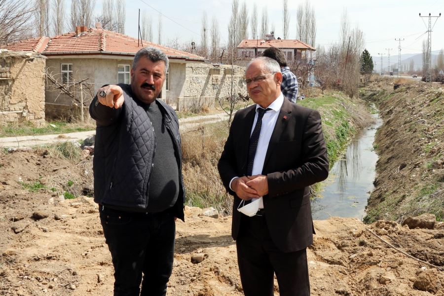 Yahyalı Belediyesi yol açma çalışmalarına hız verdi