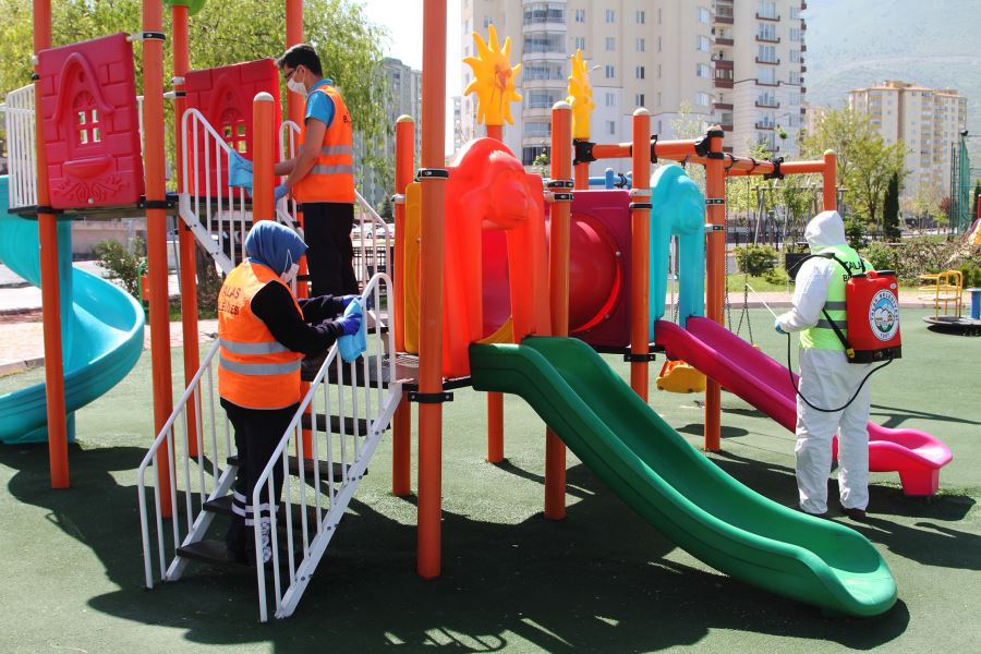 Talas’ta parklar çocukları bekliyor