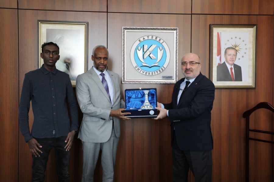 Somali’deki üniversiteler ile Kayseri Üniversitesi arasında eğitim işbirliğinin yapılabilecek