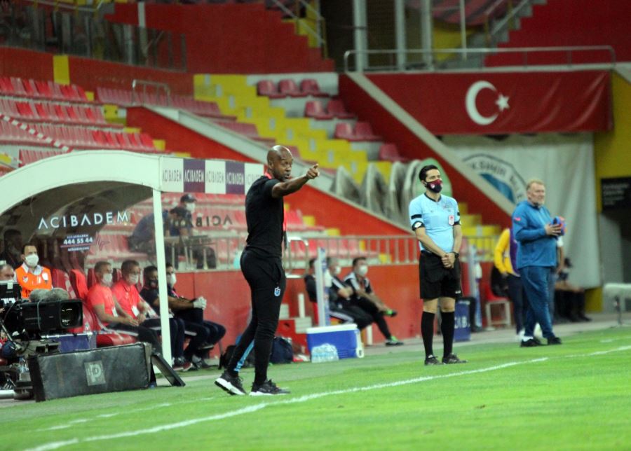 Kayserispor, sahasında ağırladığı Trabzonspor’a 2-1 mağlup olarak ligden düştü