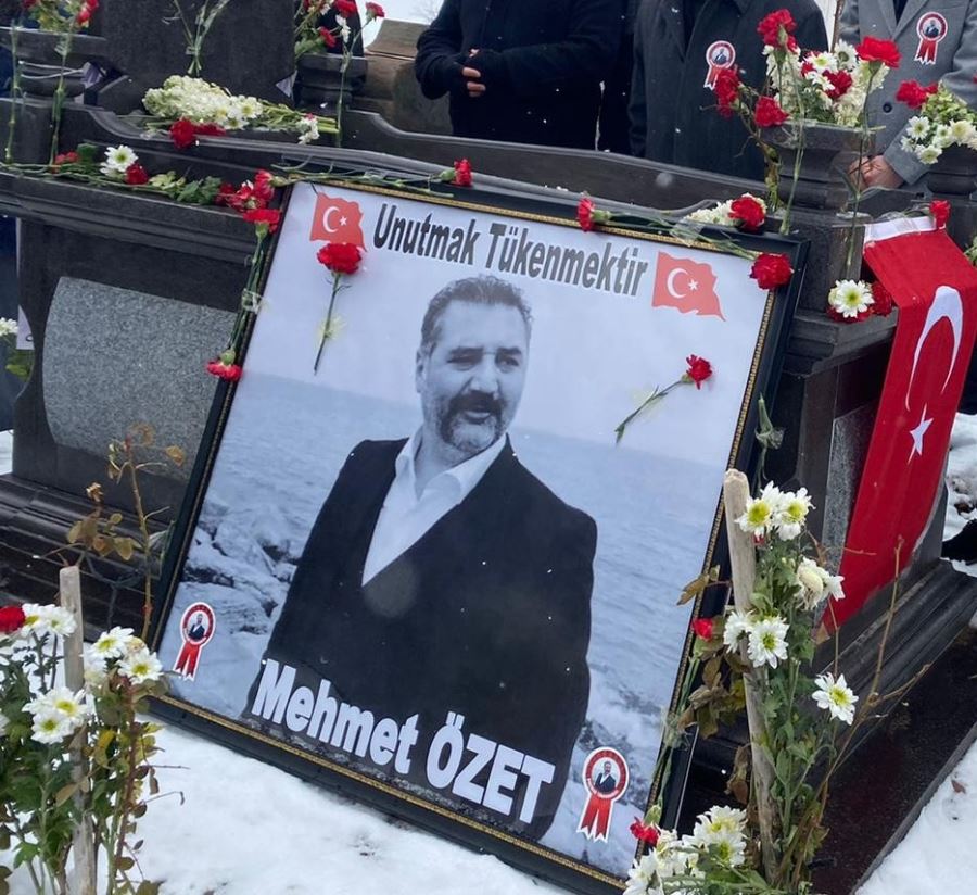  İş adamı Mehmet Özet