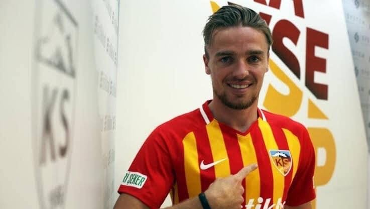  Kayserispor Ben’i gönderdi