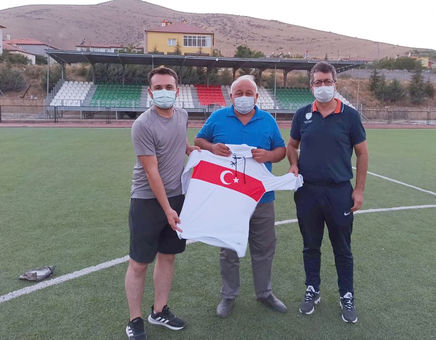 TÜFAD Kayseri Şube Başkanı Osman Yozgat, Yerköyspor futbol akademisini ziyaret etti