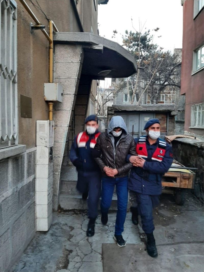 Kayseri’de DEAŞ operasyonu: 3 gözaltı
