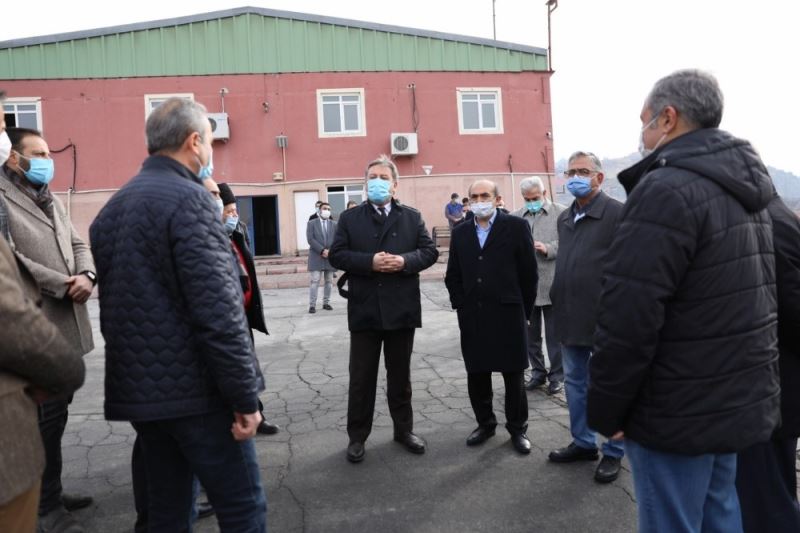 Başkan Palancıoğlu meclis üyelerine geri dönüşüm tesisini gezdirdi
