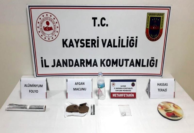 Jandarmadan uyuşturucu operasyonu
