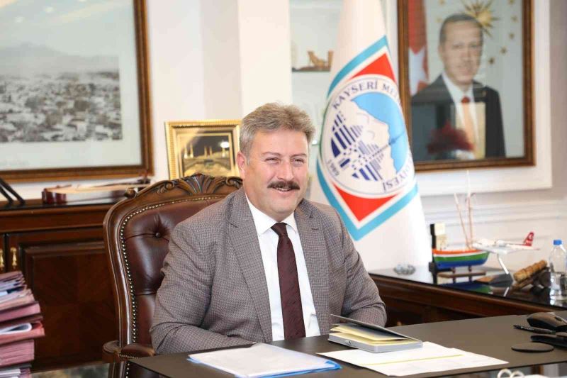 Başkan Palancıoğlu ERÜ bilim insanlarını tebrik etti
