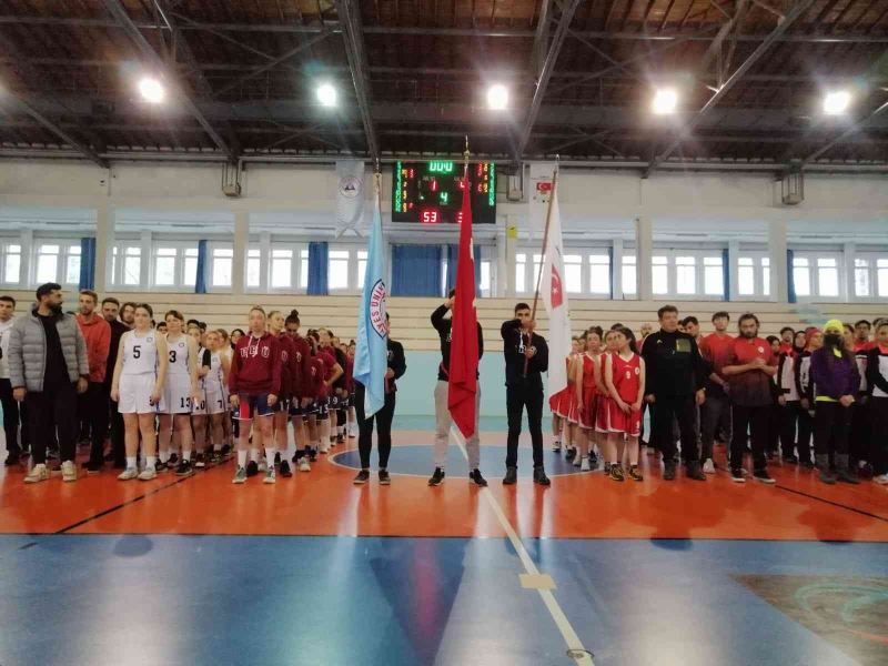 Türkiye Üniversiteler Basketbol 2. Lig maçları Erciyes Üniversitesi’nde başladı
