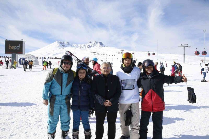 Erciyes Kayak Okulu’nda kurs kayıtları başladı
