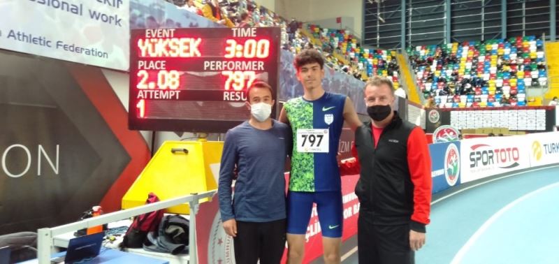 Kayserili atlet, 18 yaşında U-20 Türkiye Şampiyonu oldu
