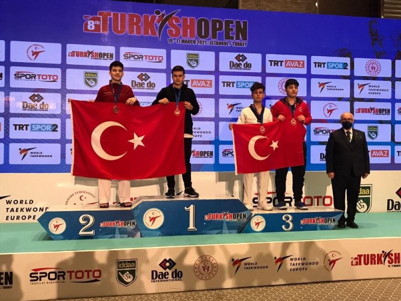 Kayseri’li taekwondocular 8. Uluslararası Türkiye Açık Taekwondo turnuvasından 9 Madalya İle Döndü
