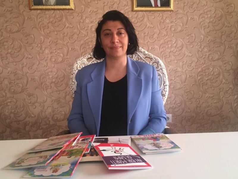 AK Parti Kadın Kolları Cizre’de kütüphane kuruyor
