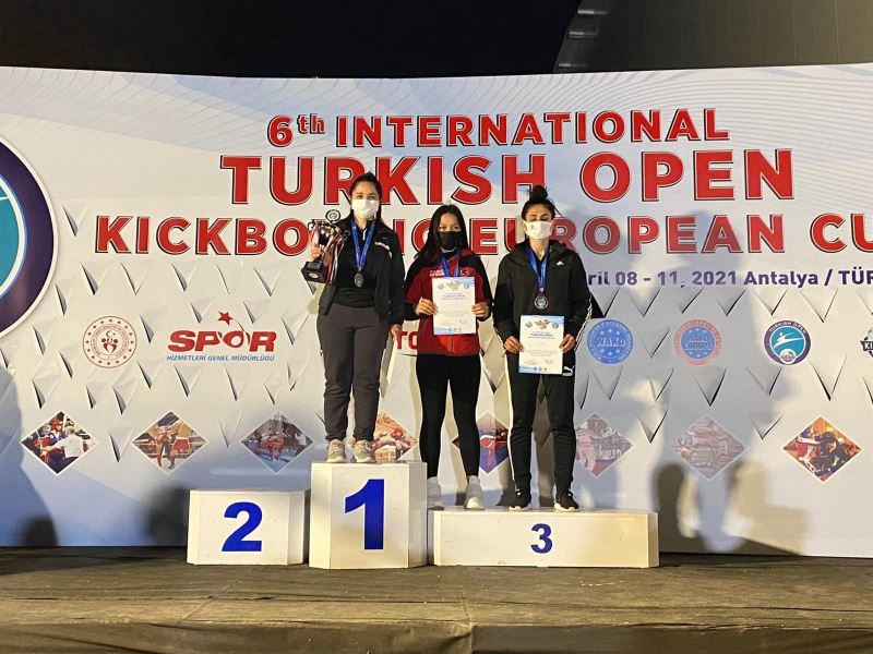 Kayserili Kickboksçular Antalya’dan 20 madalya ile döndü
