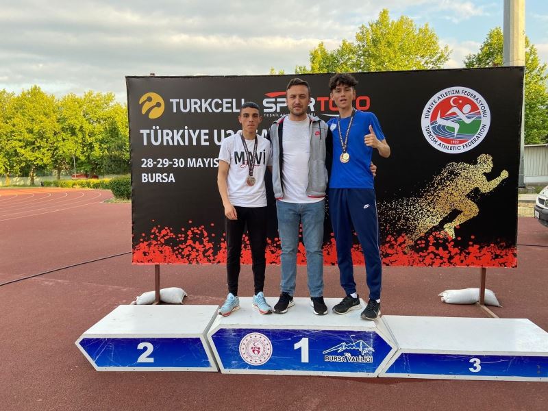 Kayserili atletler Bursa’dan 5 madalya ile döndü
