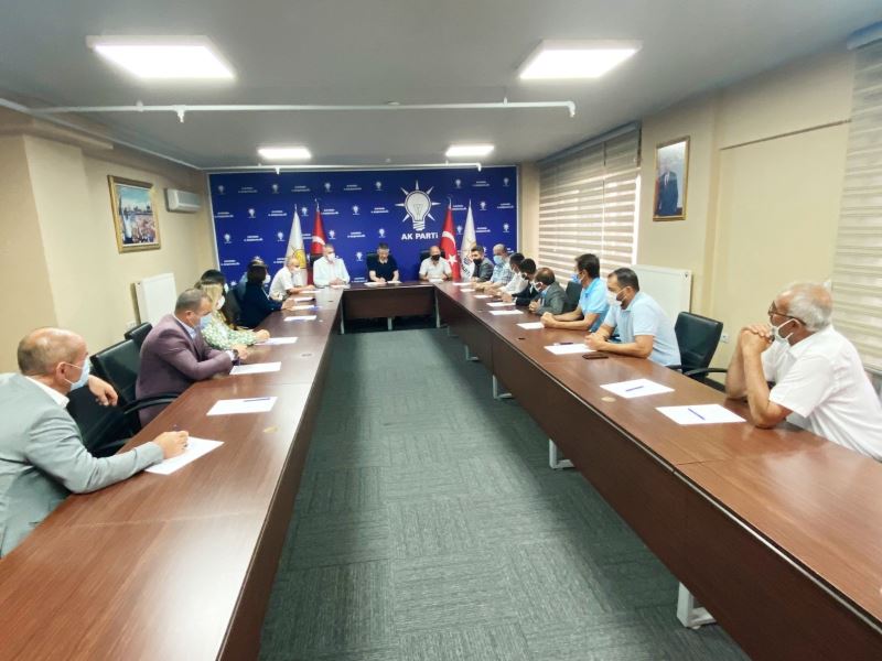 Başkan Çopuroğlu Pınarbaşı Teşkilat Toplantısına katıldı
