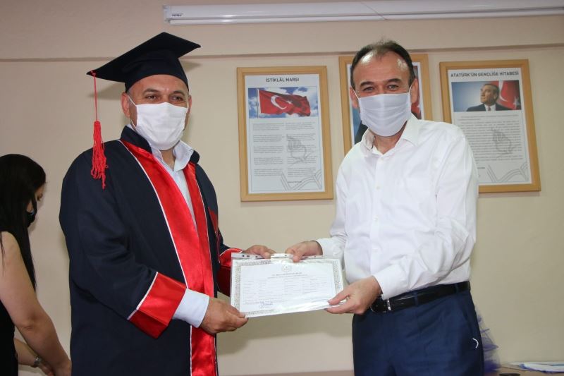 Türkiye’de ilk kez hem lise hem ustalık diploma töreni gerçekleştirildi
