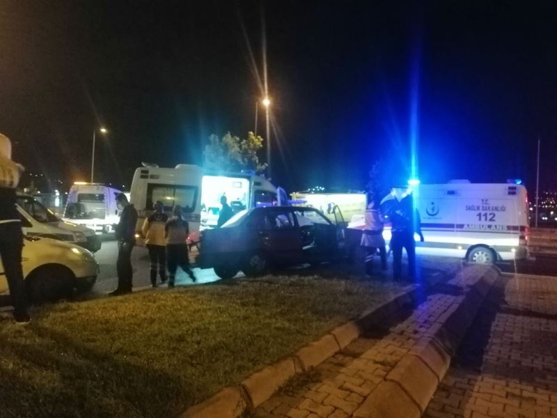 Kayseri’de 3 otomobilin karıştığı zincirleme kazada 4 kişi yaralandı
