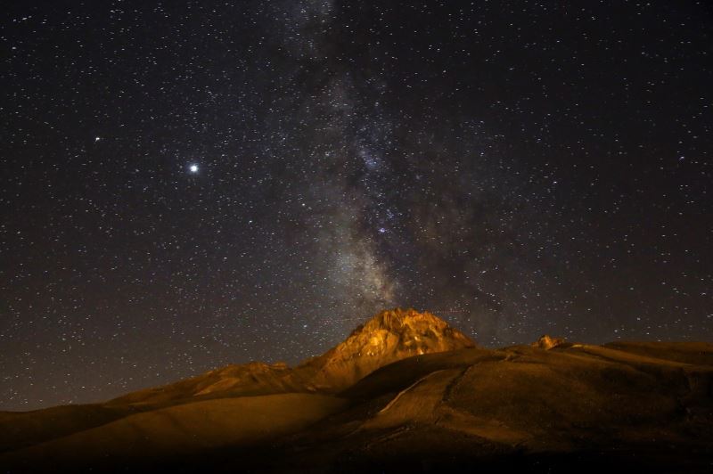 Büyükşehir’den Erciyes’te ‘Astrofotoğrafçılık eğitim turu’
