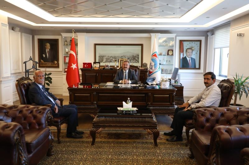 Kayseri Cem Evi yönetiminden Başkan Palancıoğlu’na ziyaret
