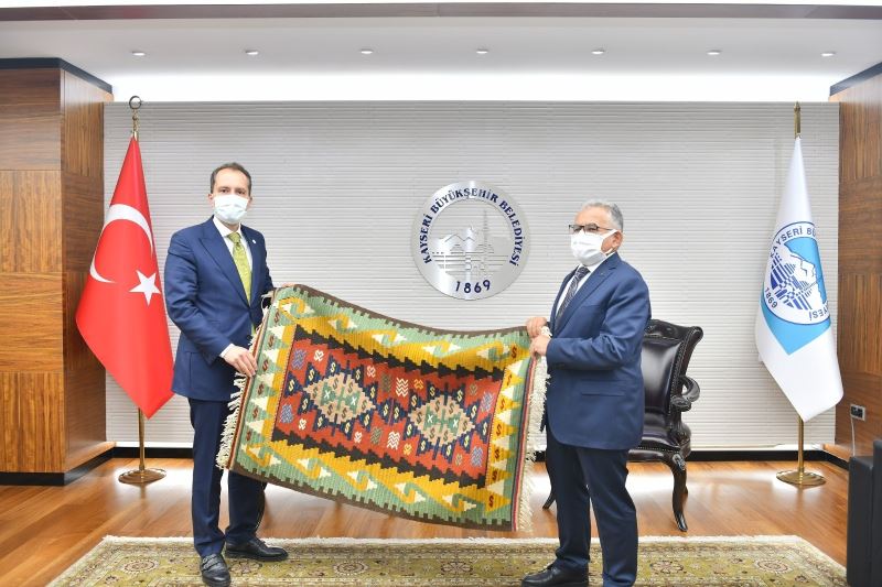 YRP Genel Başkanı Erbakan, Büyükkılıç’ı ziyaret etti
