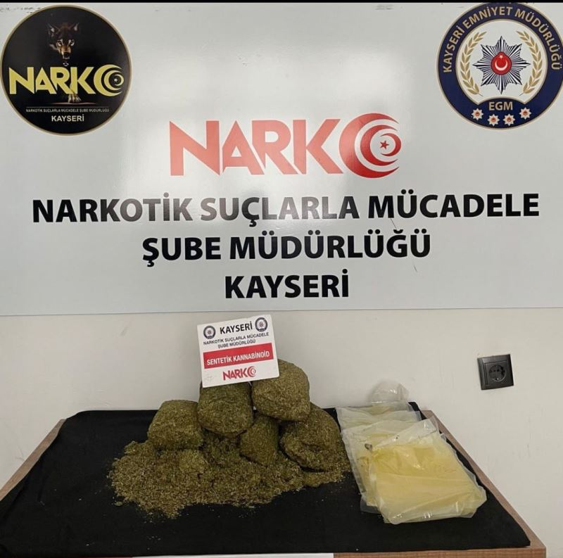 Yolcu otobüsüne uyuşturucu operasyonu
