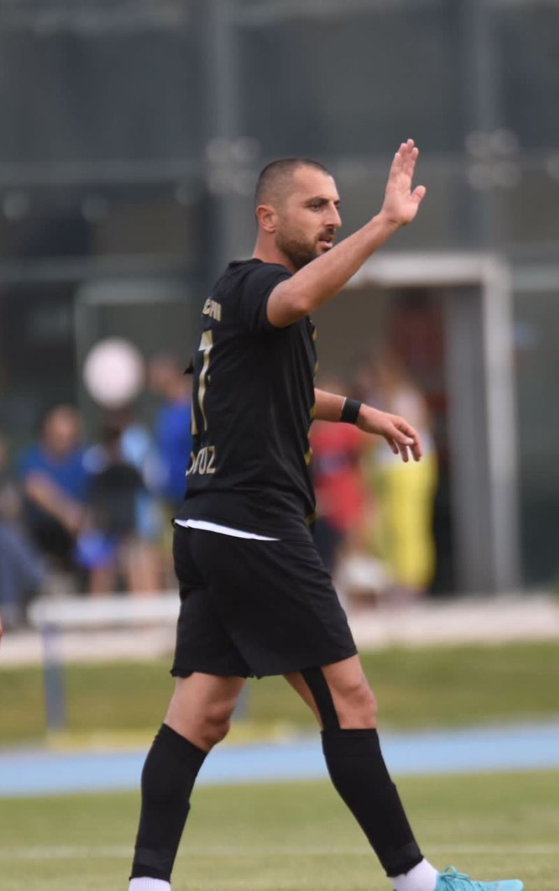 Oğuz Saltabaş 2 maçta 5 gol attı
