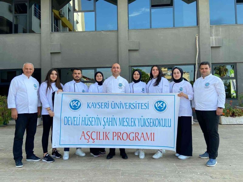 KAYÜ aşçılık programı öğrencileri, Mersin’den ödülle döndü
