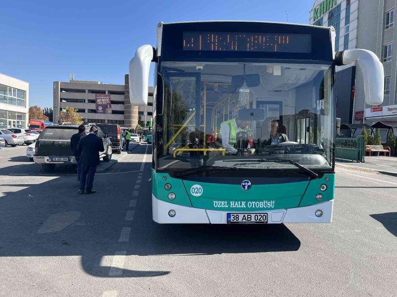 Ulaşım AŞ güvenli ve konforlu ulaşım için otobüsleri denetliyor
