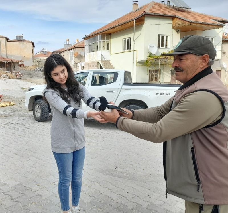 Yaralı Saksağan Tedavi Edilecek
