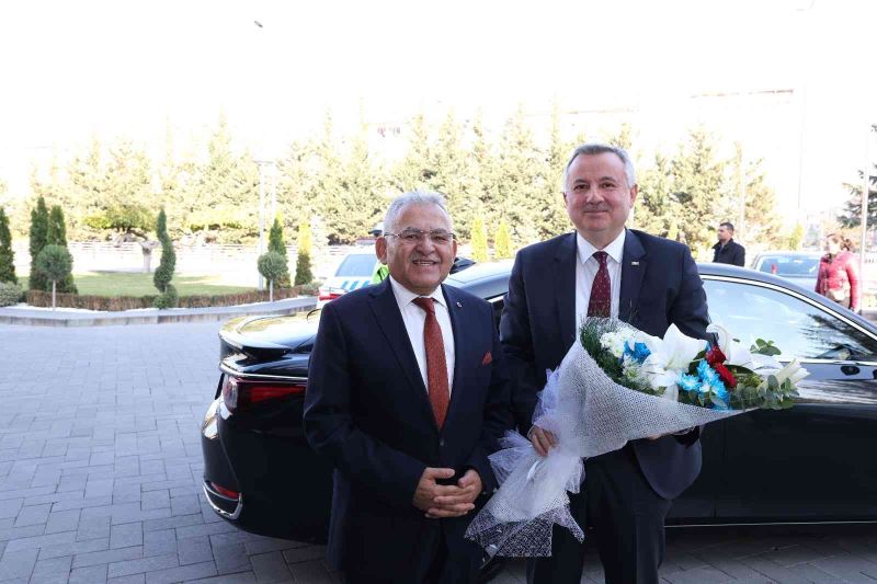 Moldova Ankara Büyükelçisi’nden Başkan Büyükkılıç’a ziyaret
