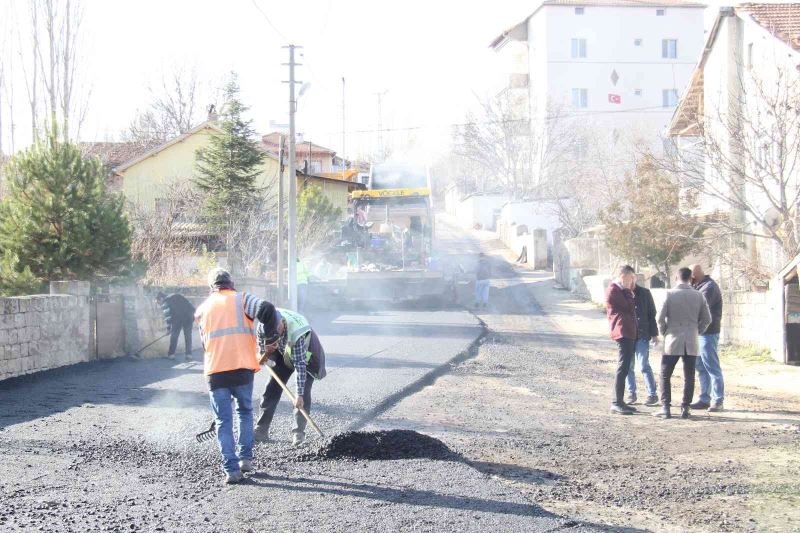 Bünyan’da asfalt çalışmaları sokaklarda devam ediyor
