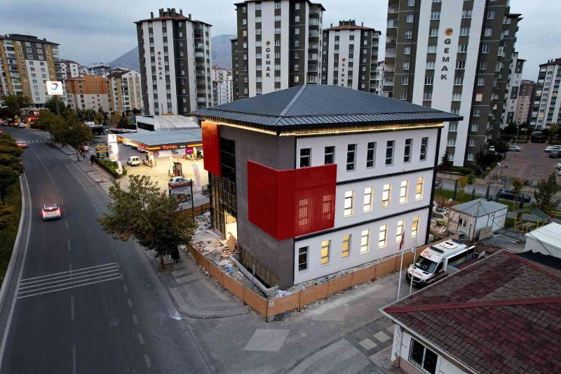 Talas Belediyesi’nin yeni Kızılay binasında sona gelindi
