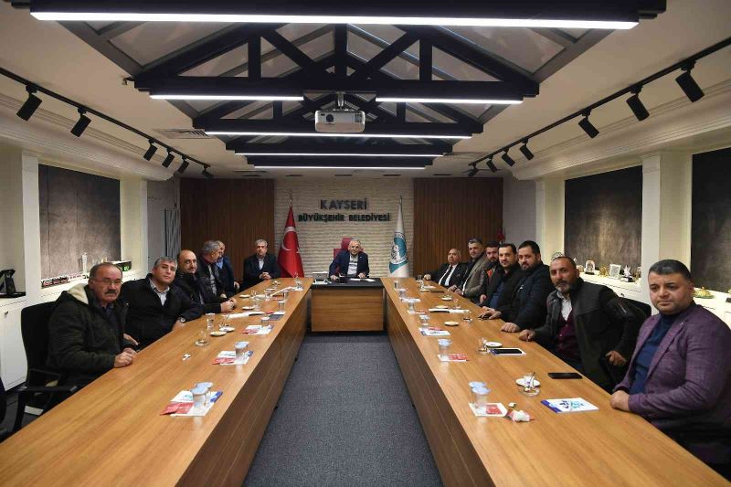 Büyükkılıç’tan 10 ilçenin taşıma kooperatifi başkanlarıyla istişare toplantısı
