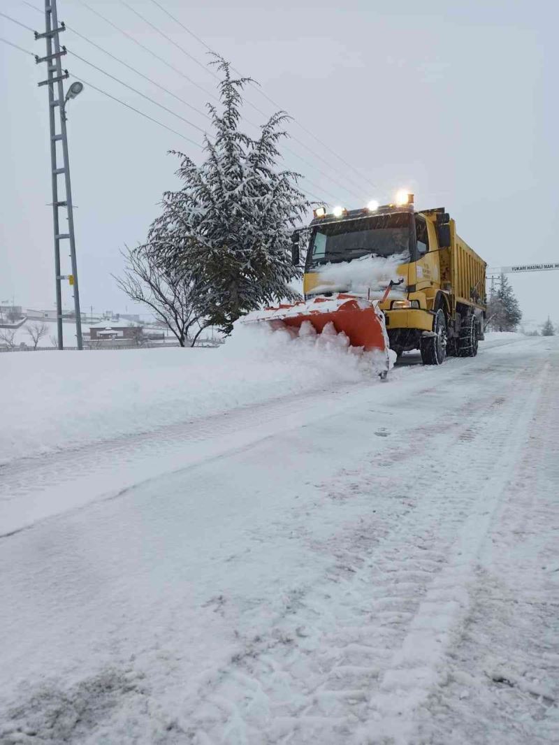 Kayseri’de 92 mahalle yolu ulaşıma açık, 3 yol kapalı
