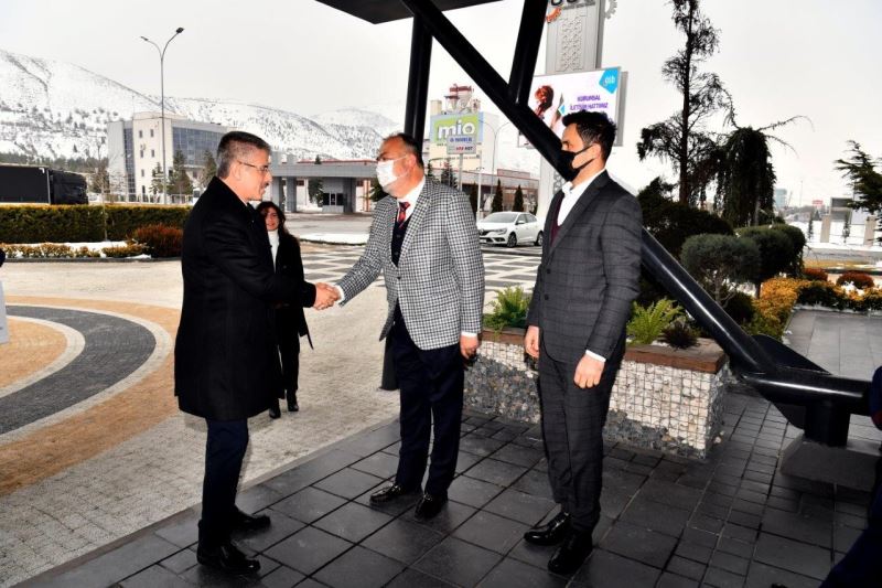 AK Parti İl Başkanı Çopuroğlu, Kayseri OSB Başkanı İmamoğlu’nu ziyaret etti
