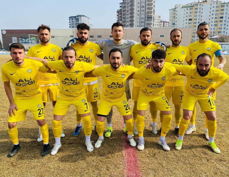 Talasgücü Belediyespor berabere kaldı
