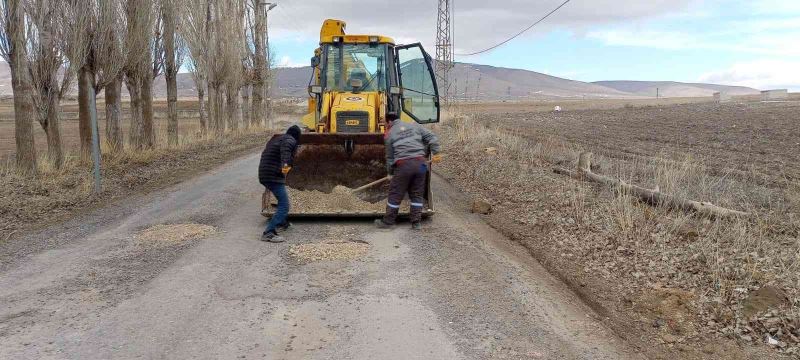 Bünyan Belediyesi bozulan yollar için harekete geçti
