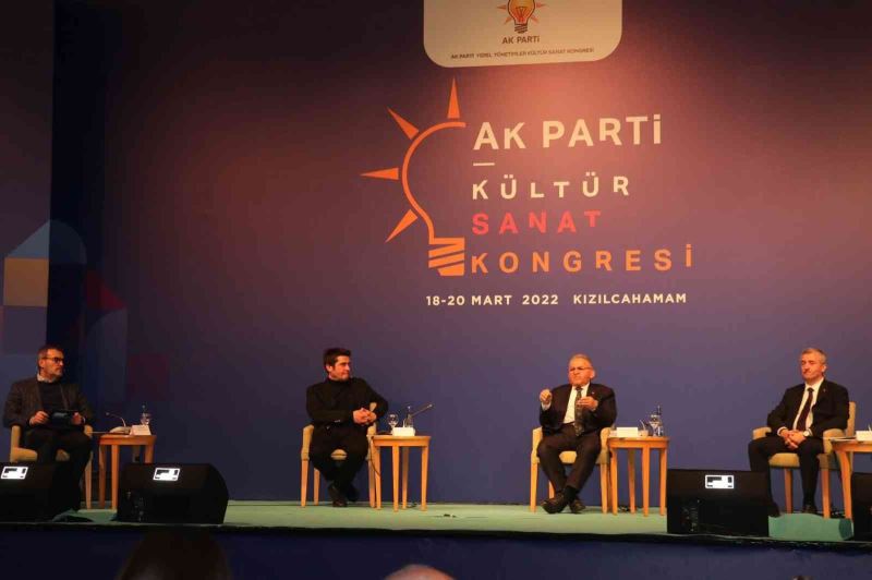 Başkan Büyükkılıç, 200 belediye başkanına kültür sanat açılımını anlattı
