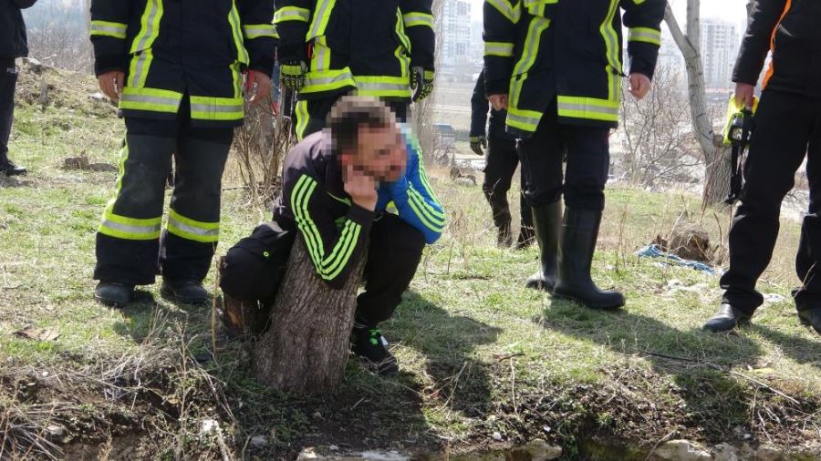 Kayseri’de ilginç olay; kuyulara 14 kişinin atıldığını iddia etti, ekipleri harekete geçirdi
