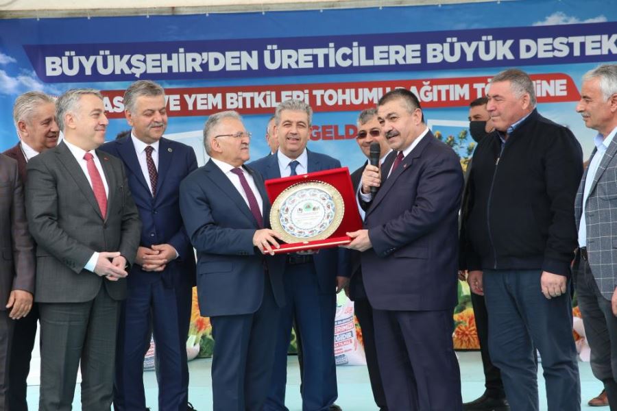 Kayseri Büyükşehir Belediyesi’nden çiftçiye 15 milyon TL’lik tohum desteği