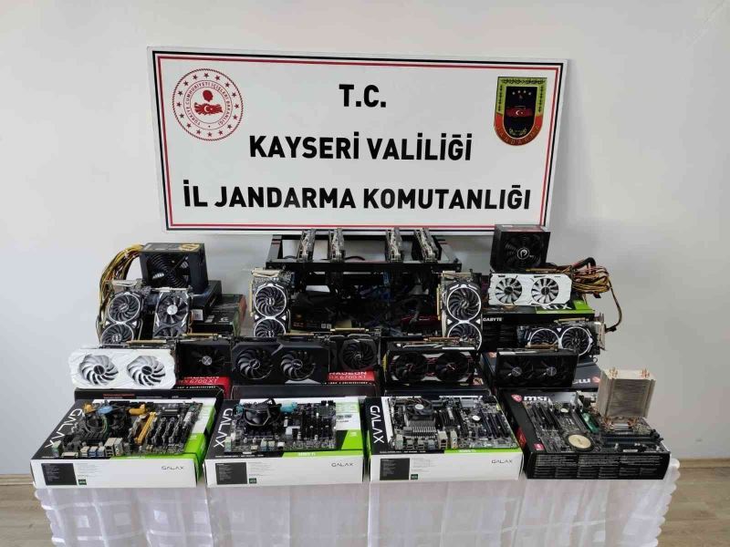 Kayseri’de kaçak kripto para üretimi yapan 2 kişi yakalandı
