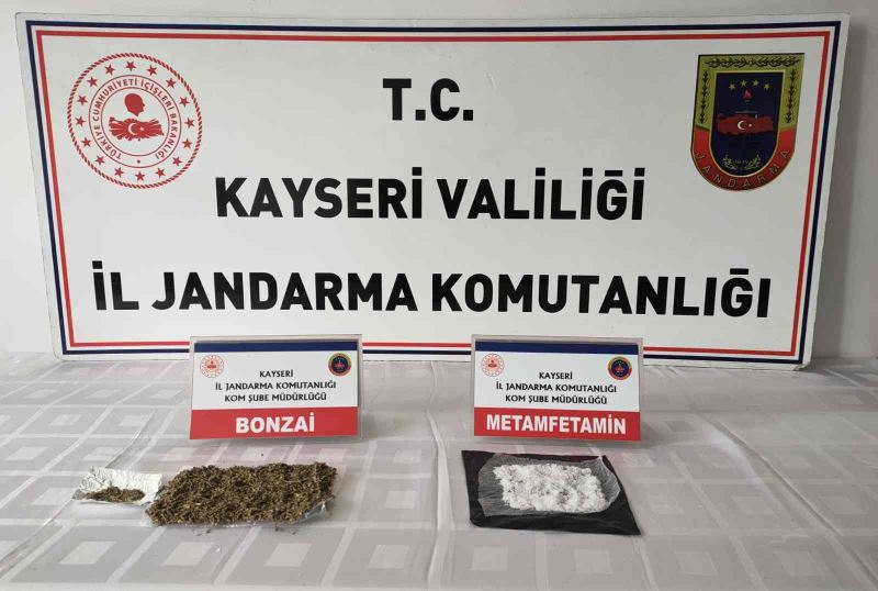 İstanbul’dan Kayseri’ye uyuşturucu taşıyan bir şahıs yakalandı
