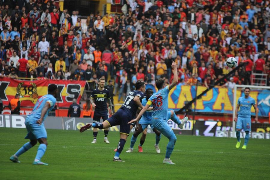 Kayserispor - Fenerbahçe maçından kareler -2-